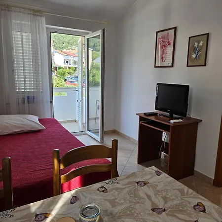 Apartment Marketic *